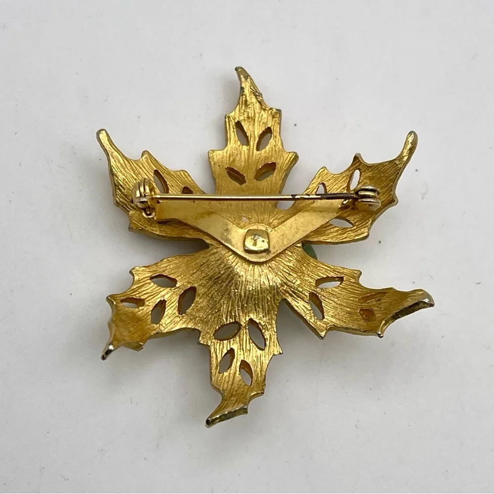 Vintage Gold Tone Floral Brooch With Polished Agate Stone Statement Pc